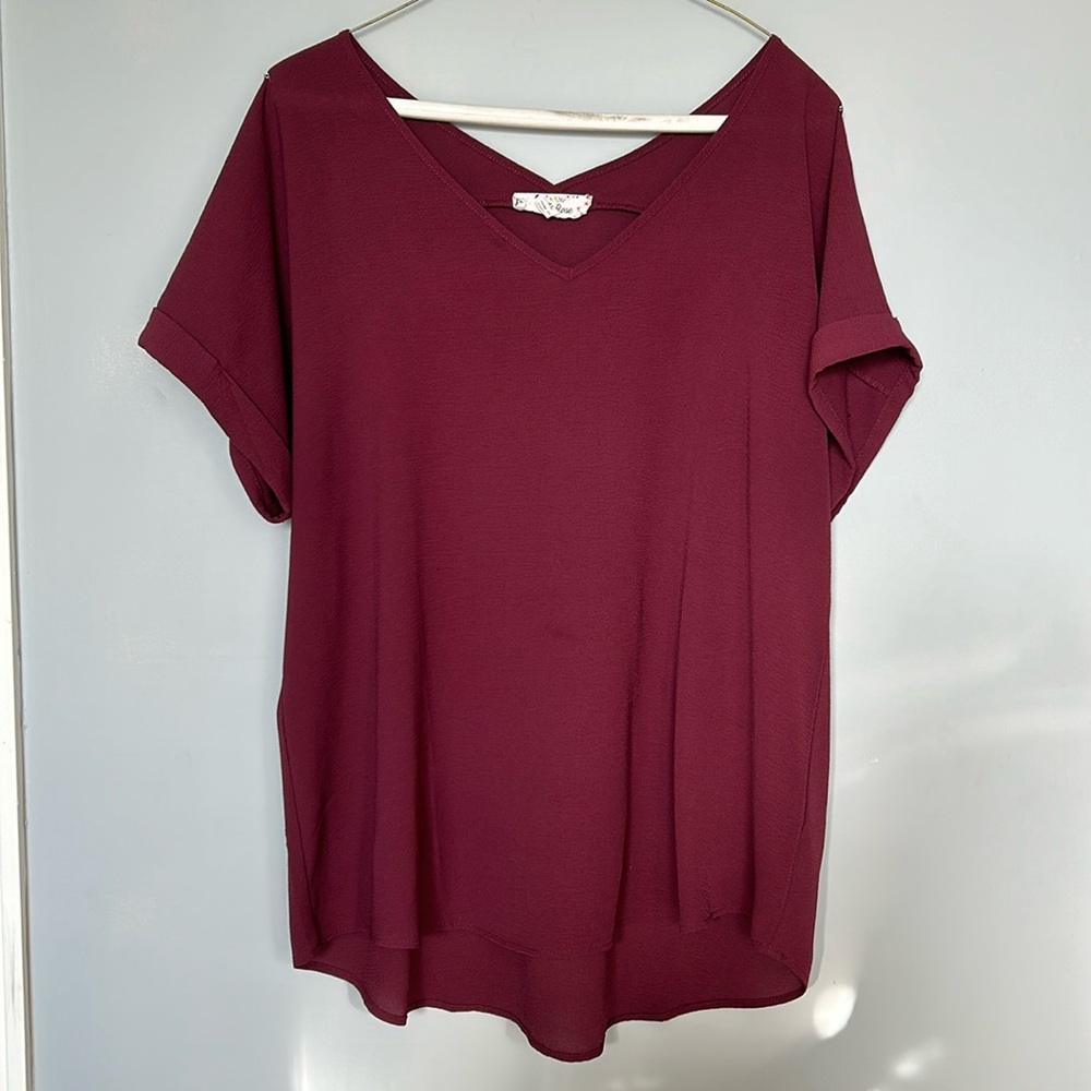 Women’s Pink Rose V-neck shirt size XL great condition - Picture 1 of 2